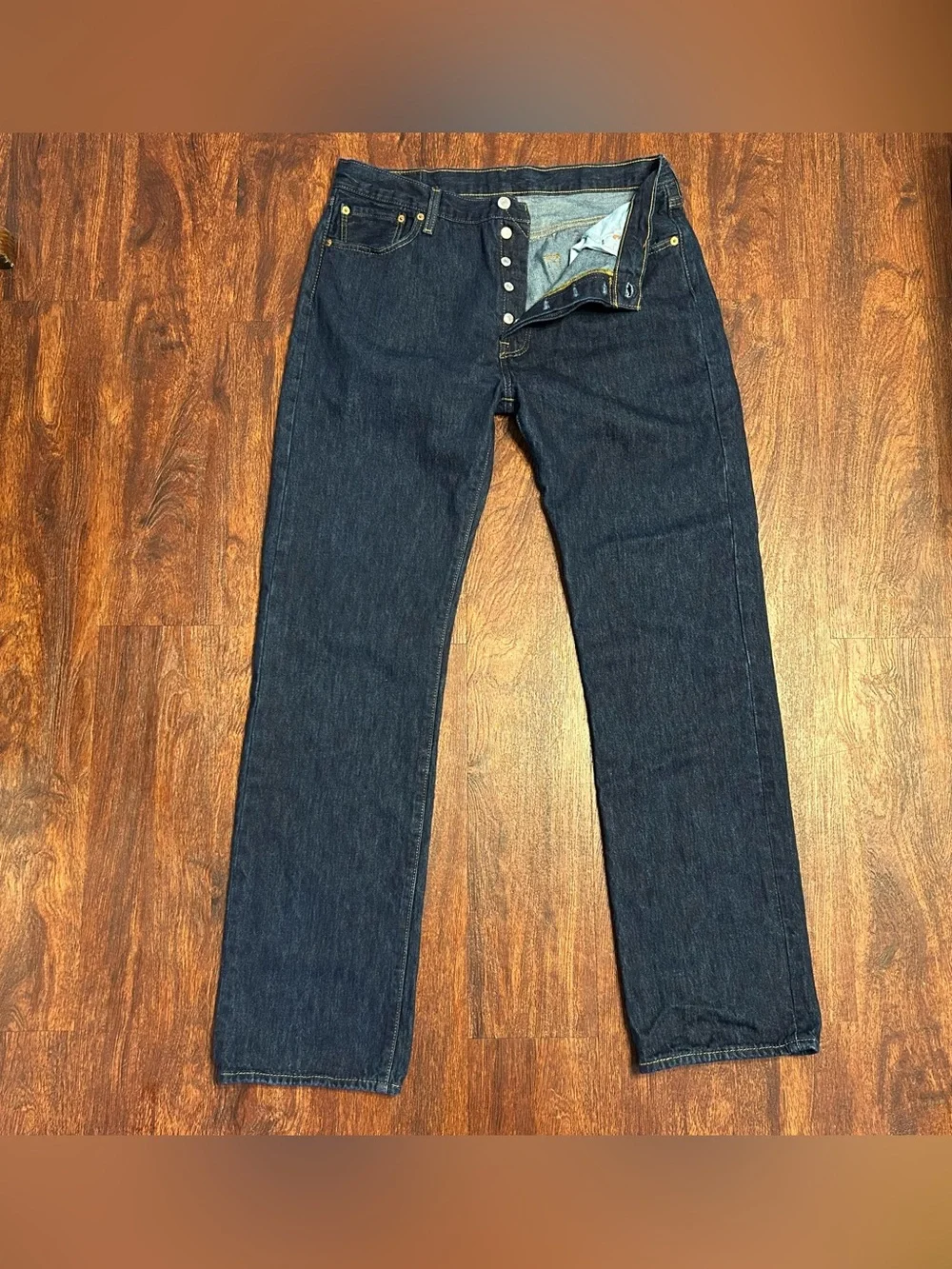 Men’s Levi’s 501 button fly straight cut denim jeans